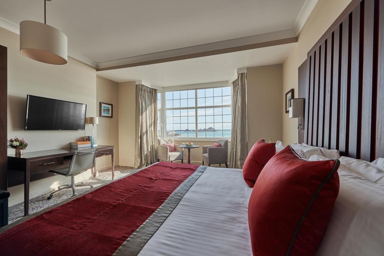 Grand Jersey Hotel And Spa Saint Helier Jersey Kültér fotó A room at the hotel